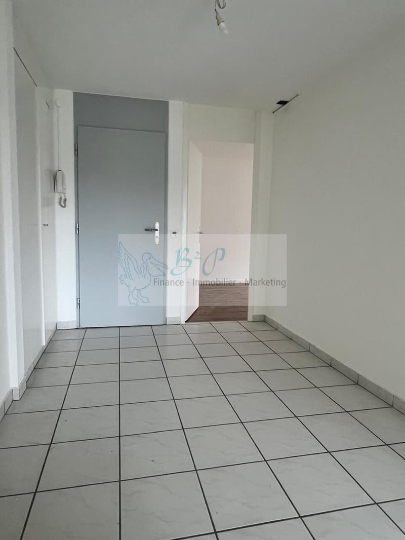 Grand et lumineux appartement de 3.5 pièces à Boudry (6)