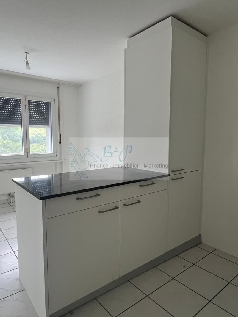 Grand et lumineux appartement de 3.5 pièces à Boudry (2)