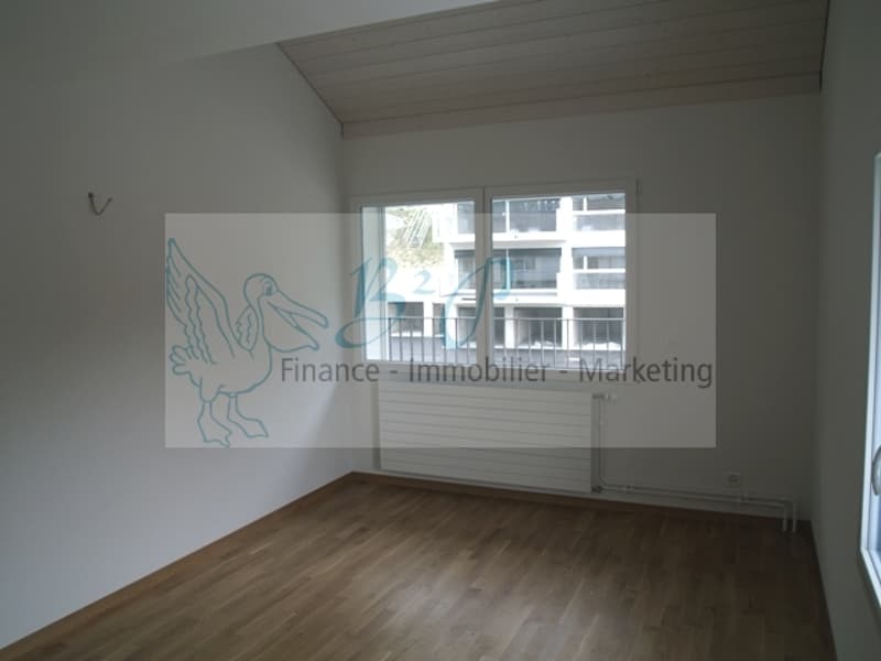 Appartement moderne et spacieux en duplex de 5 pièces à Boudry (2)