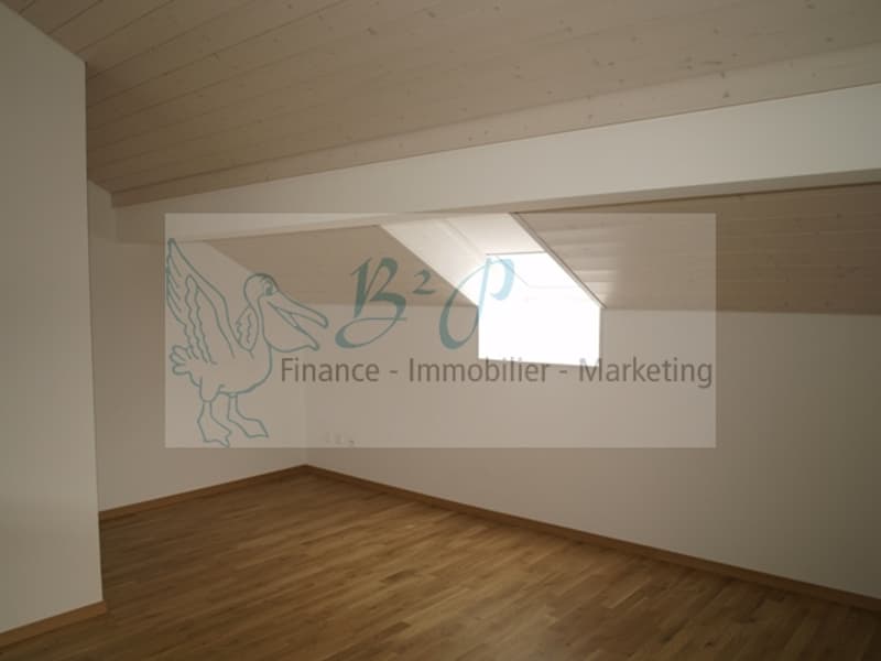 Appartement moderne et spacieux en duplex de 5 pièces à Boudry (3)