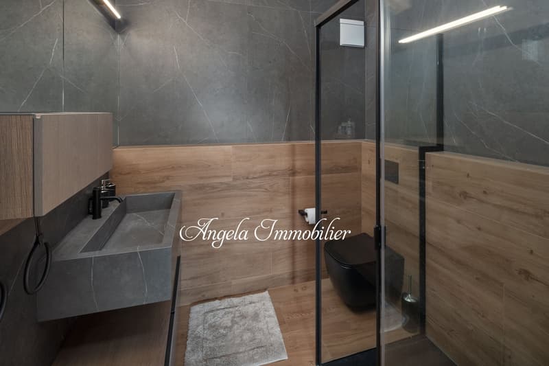 À Louer – Duplex de Prestige avec Vue sur l’Étang Long et le Golf de Crans-Montana (7)