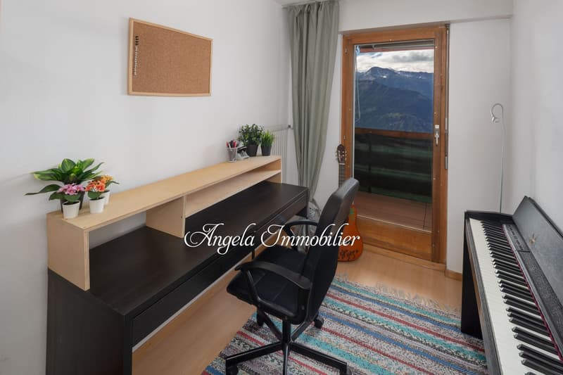 Möblierte 3.5-Zimmer-Wohnung mit atemberaubendem Bergpanorama in Crans-Montana (6)