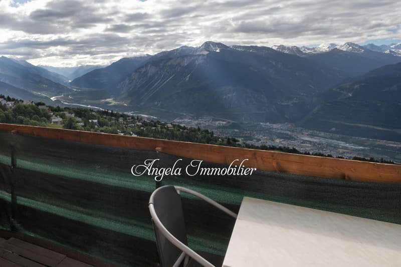 Möblierte 3.5-Zimmer-Wohnung mit atemberaubendem Bergpanorama in Crans-Montana (7)