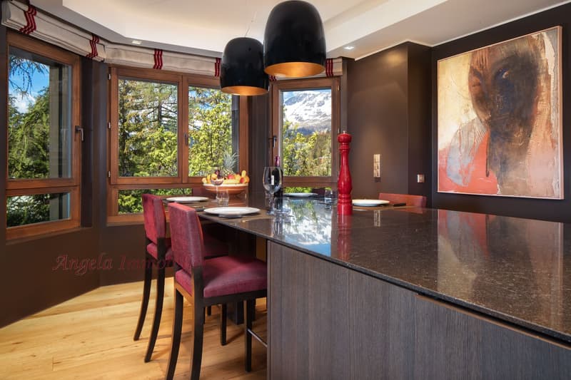Stunning 4.5-Room Alpine Apartment with Pool & Panoramic Views in Lens (3)