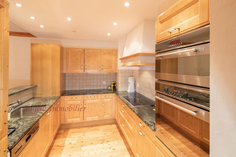 Stunning 3-Bedroom Apartment in the centre of Crans-Montana with SPA facilities (Ref. 2212) (5)