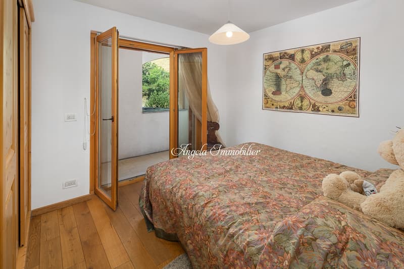 Charming 2 bedroom, 2 bathroom apartment with spa 5mins walk to the center (8)
