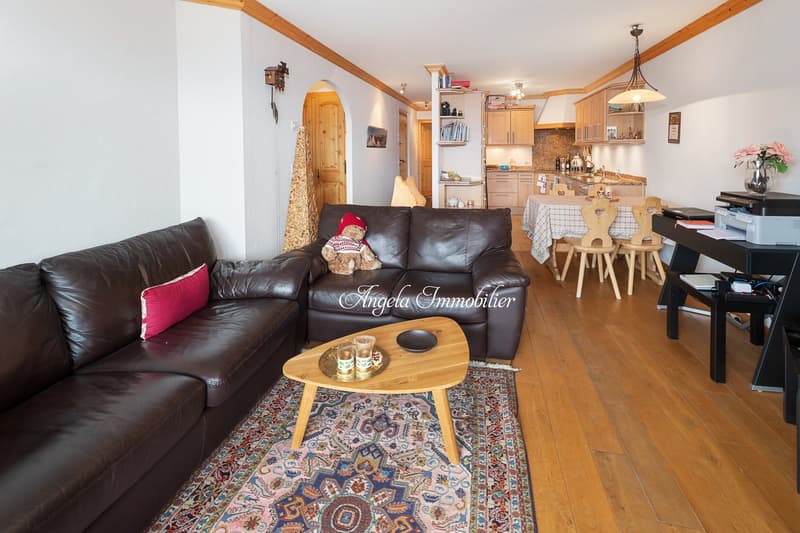 Charming 2 bedroom, 2 bathroom apartment with spa 5mins walk to the center (3)