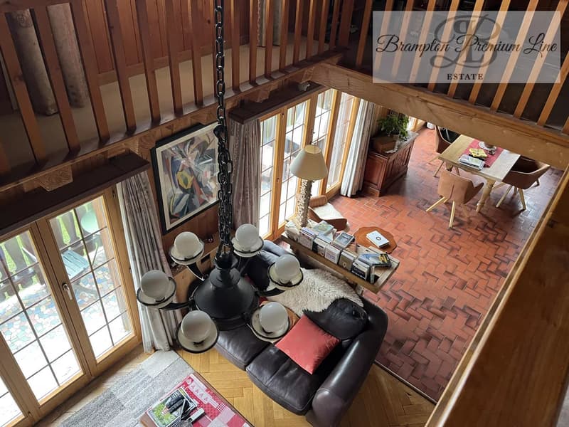 Surrounded by Nature, Yet Close to All Amenities (11)