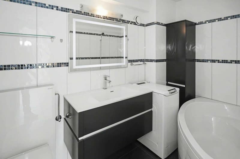 Renovated 3-room apartment in Reinach (5)
