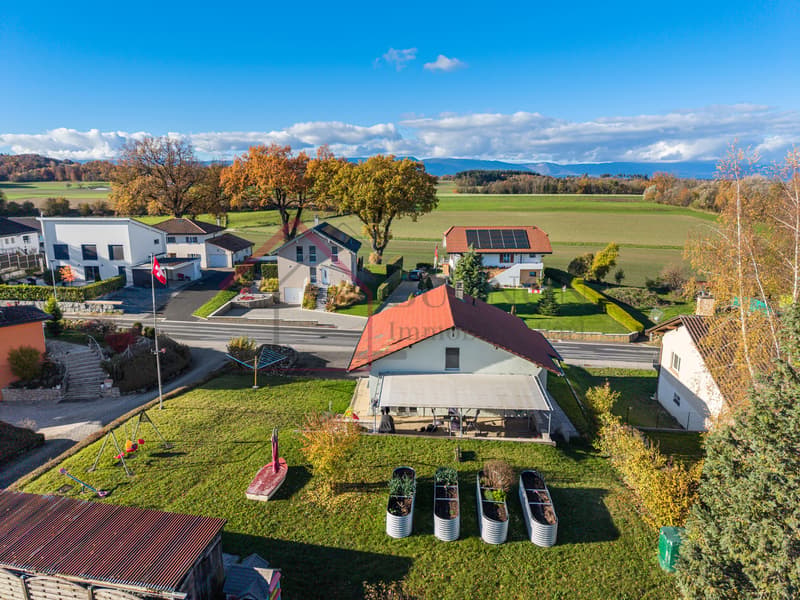 VILLA INDIVIDUELLE RÉNOVÉE DE 5.5 PIÈCES AVEC GRAND JARDIN (13)