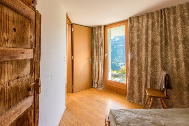 Incantevole casa semidetachata 4.5 locali con panorama montano a Falera (10)