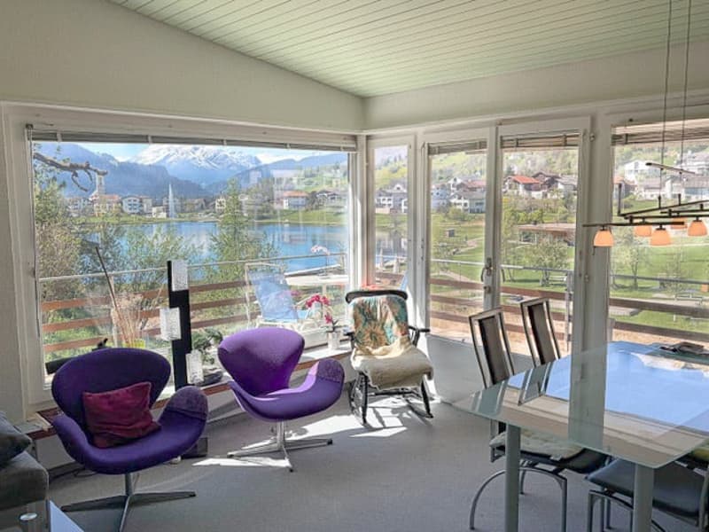 Occasione unica! Casa vacanza di 4,5 locali direttamente sul lago di Laax (6)