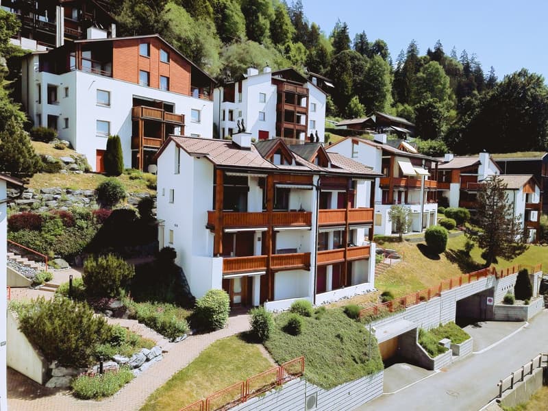 Charming 3.5-room maisonette apartment with panoramic view in Flims Dorf (1)