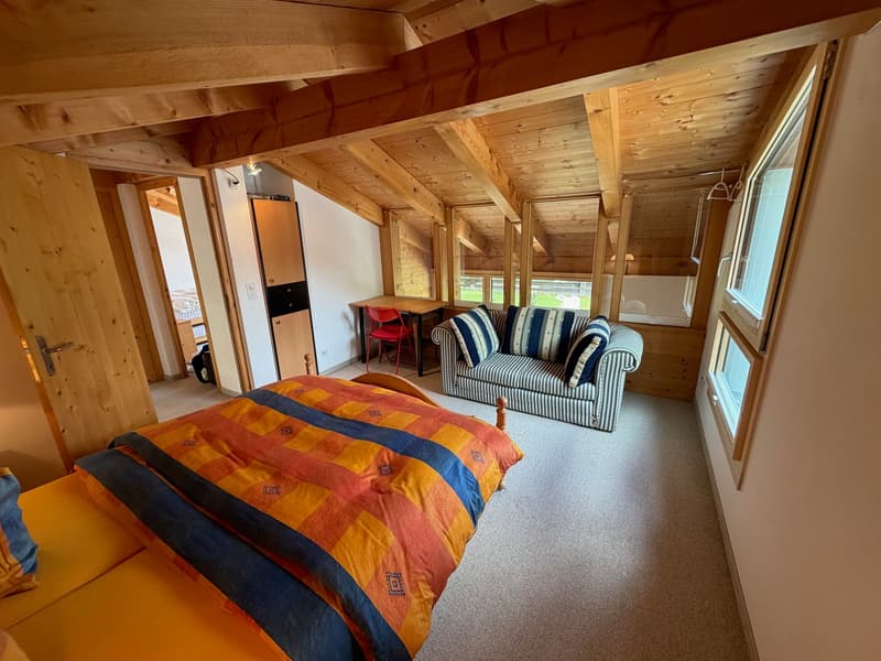 Charming 3.5-room maisonette apartment with panoramic view in Flims Dorf (13)
