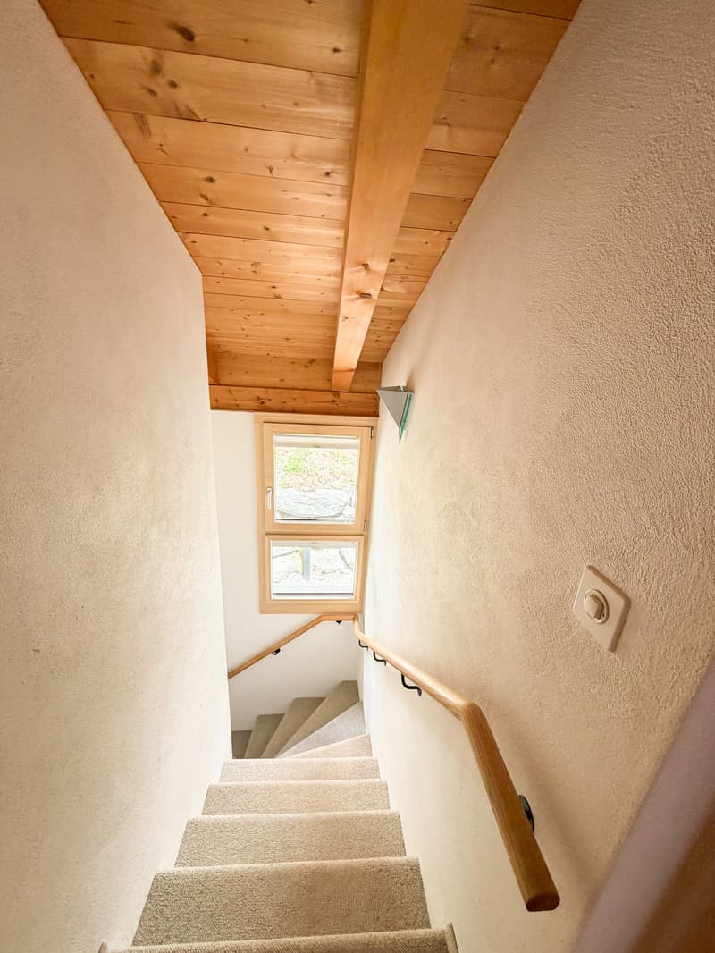 Charming 3.5-room maisonette apartment with panoramic view in Flims Dorf (9)