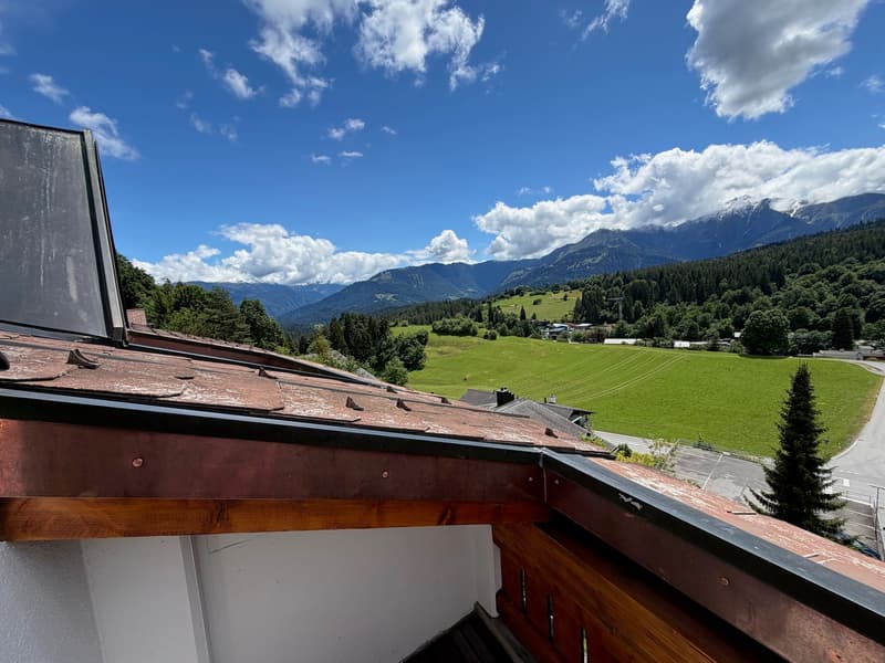 Charming 3.5-room maisonette apartment with panoramic view in Flims Dorf (5)