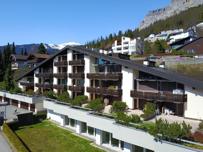 Delizioso appartamento 2 locali con terrazza e vista splendida a Flims-Dorf (1)