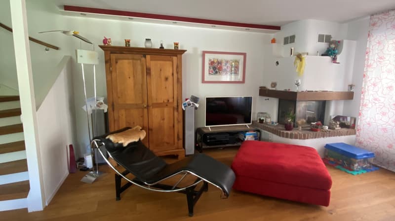Charmantes 5.5-Zimmer-Doppeleinfamilienhaus in Kloten (8)