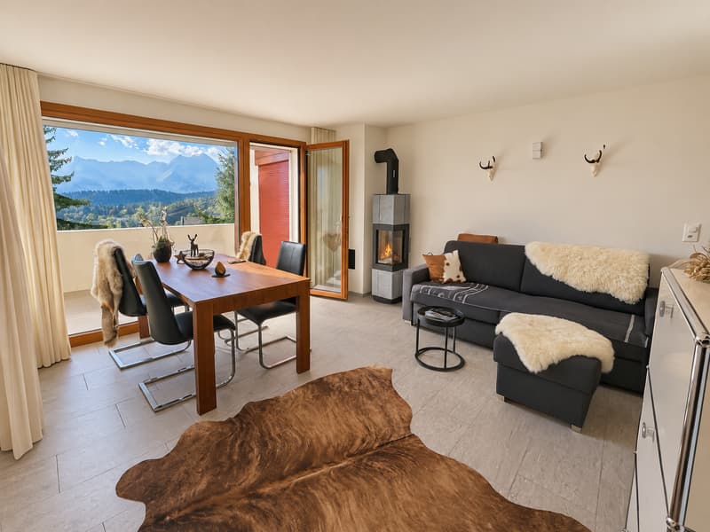 Charmante 2.5-Zimmer-Maisonette-Wohnung mit Bergpanorama in Flims-Dorf (6)