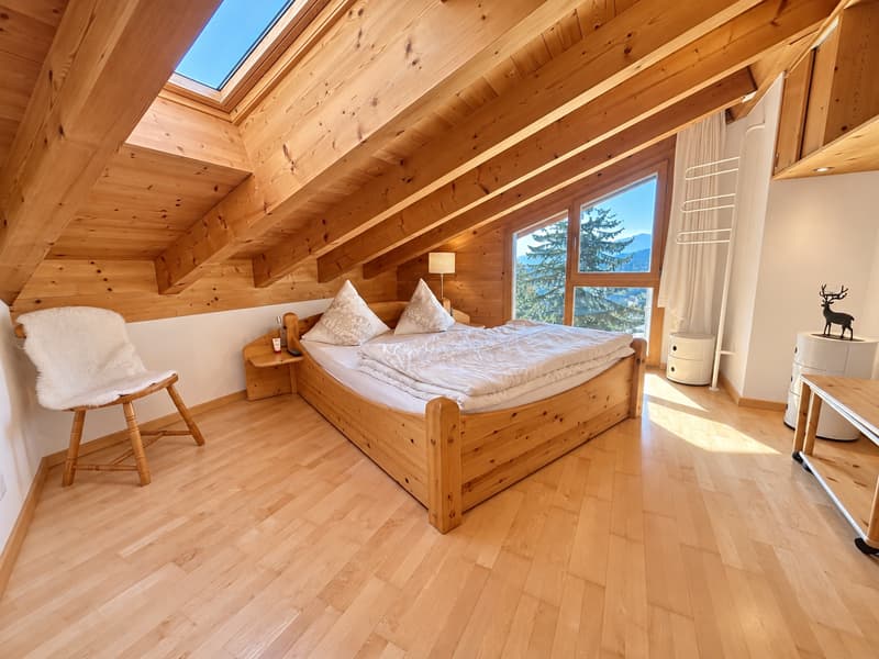 Charmante 2.5-Zimmer-Maisonette-Wohnung mit Bergpanorama in Flims-Dorf (11)