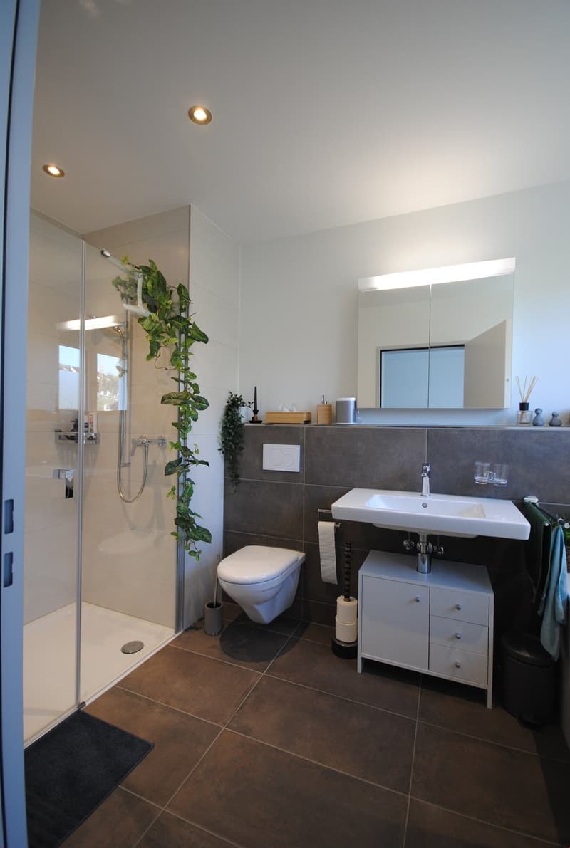 Badezimmer en Suite zum Elternschlafzimmer