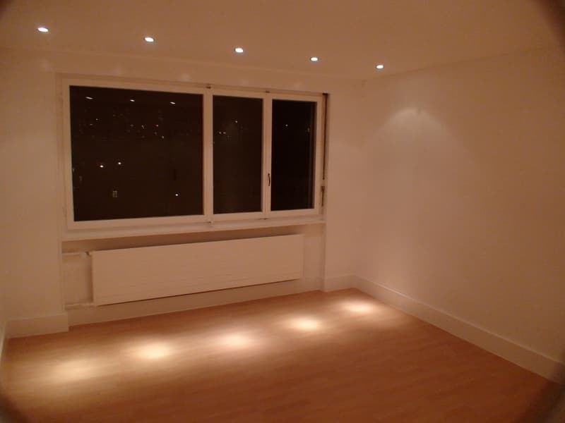 Location apartment 5 rooms in quiet building near the center and the hospital (15)