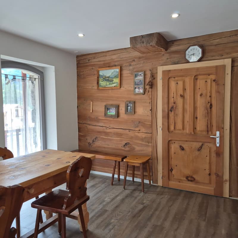 Appartement partiellement rénové dans maison villageoise de caractère - Les Haudères (8)