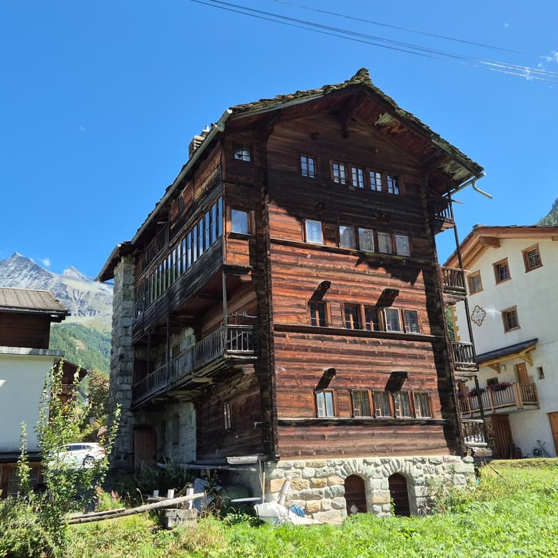 Appartement partiellement rénové dans maison villageoise de caractère - Les Haudères (3)