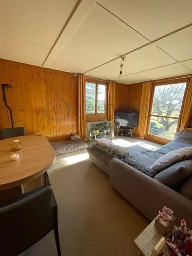 INDIVIDUAL HOUSE TO RENOVATE ? GREAT POTENTIAL ON LARGE PLOT IN AGRICULTURAL ZONE (9)