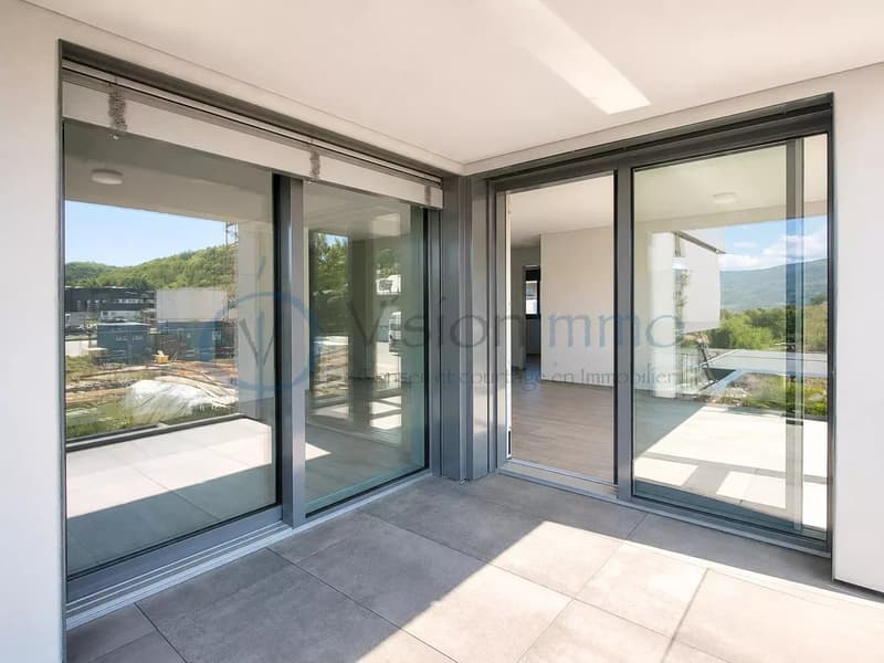 Wohnung von 3,5 Zimmern mit Terrasse und Seeblick (5)
