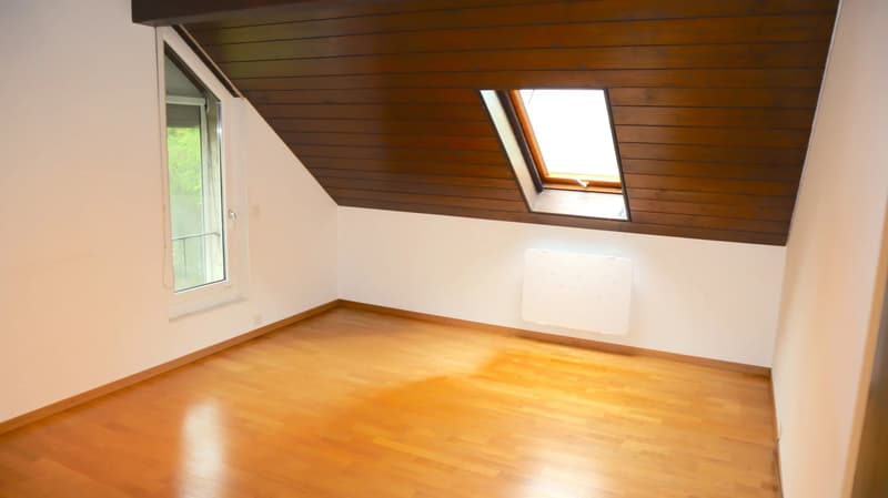 Family villa with 5.5 rooms in Agiez with pool (13)