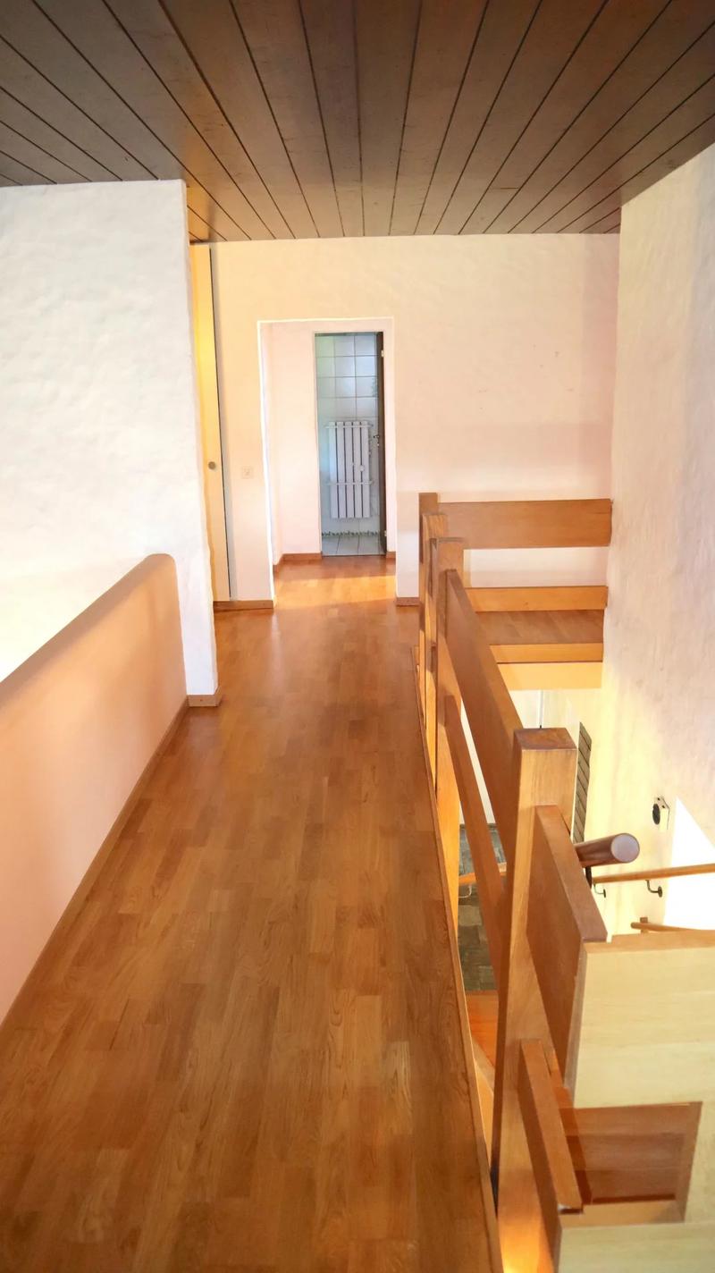 Family villa with 5.5 rooms in Agiez with pool (12)