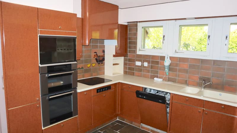 Family villa with 5.5 rooms in Agiez with pool (6)