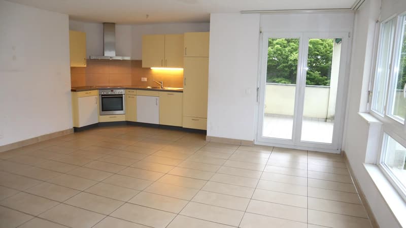 Wohnung 4.5 Zimmer im 1. Stock (2)
