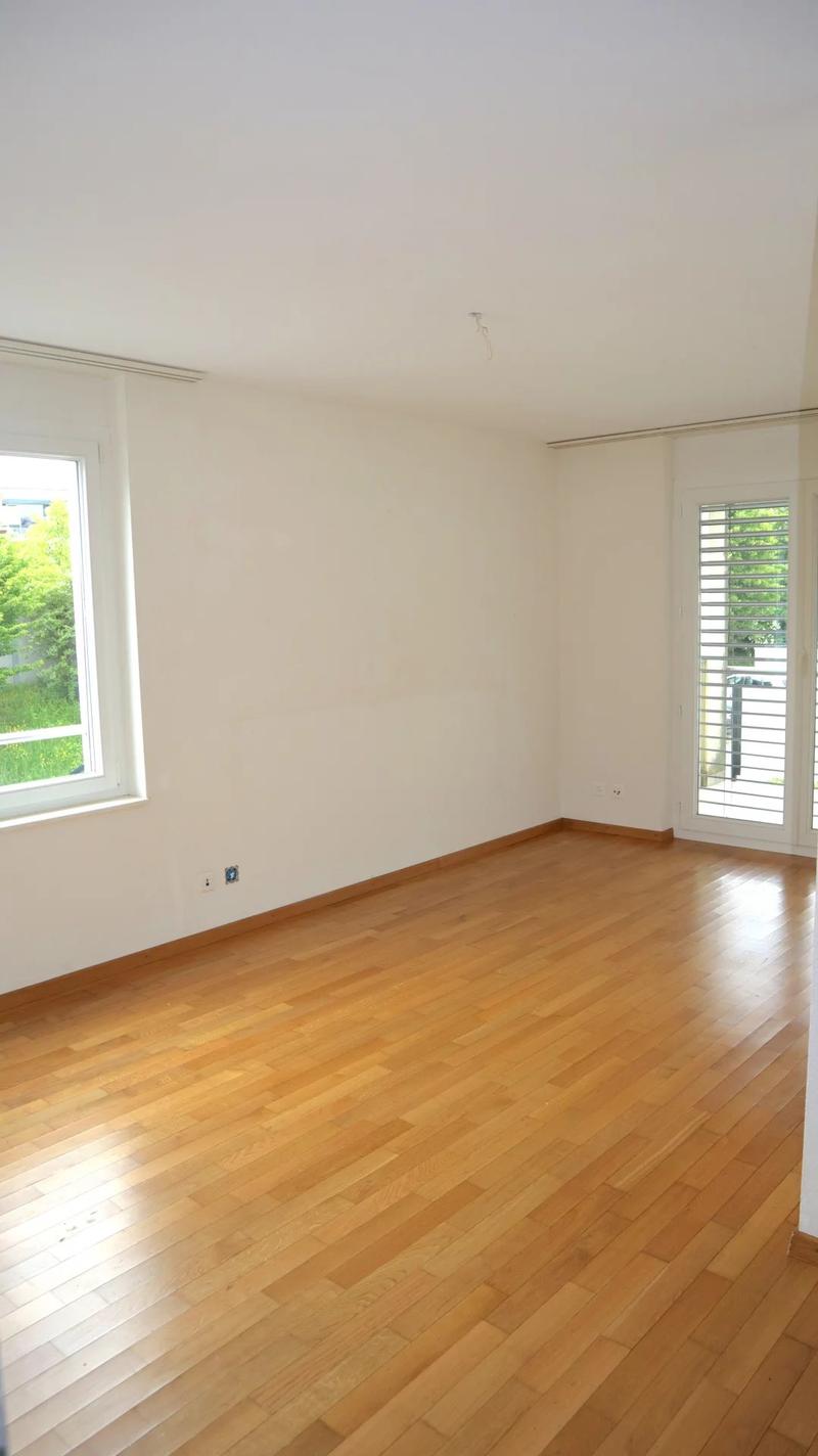 Wohnung 4.5 Zimmer im 1. Stock (4)