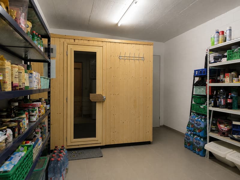 6.5-Zi-Doppeleinfamilienhaus mit Weitsicht, Sauna, 2 Einstellplätzen + 1 Parkplatz (23)
