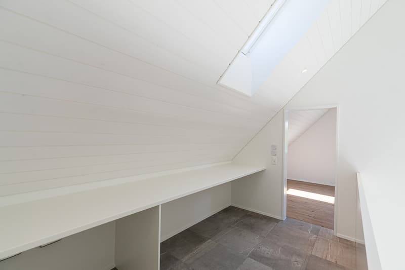 Wunderschöne, moderne Wohnung mit Galerie und Loggia (17)