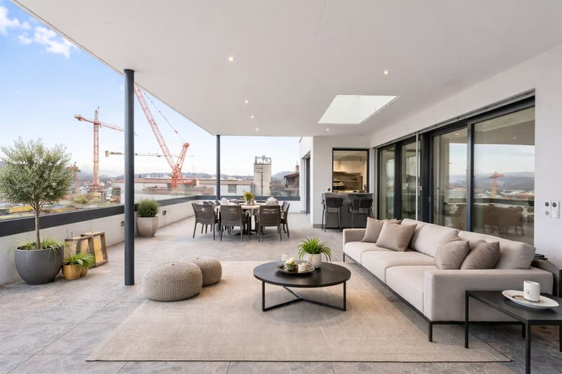 245 m² für Business & Lifestyle – Attika in Bremgarten (1)