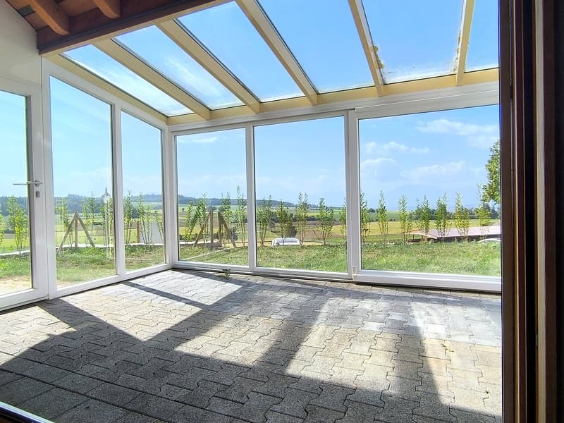 Modernes Wohnen mit Bergpanorama (1)