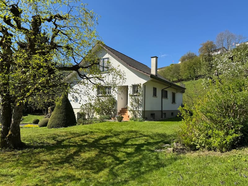 Single-family house with beautiful garden layout in quiet residential area (5)