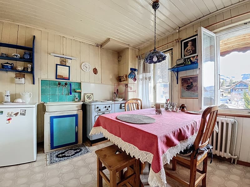 Château-d'Oex - Maison villageoise avec 2 appartements à rénover (10)