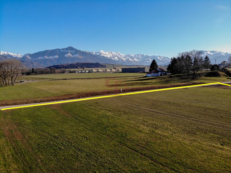 Plot of 30'203 m2 for equestrian activities (4)