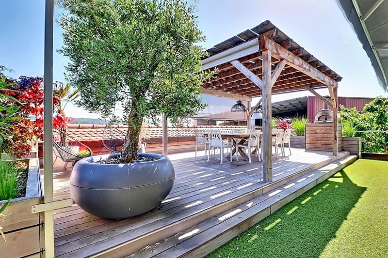 Magnificent manor house in Noreaz (340 m2) (1)