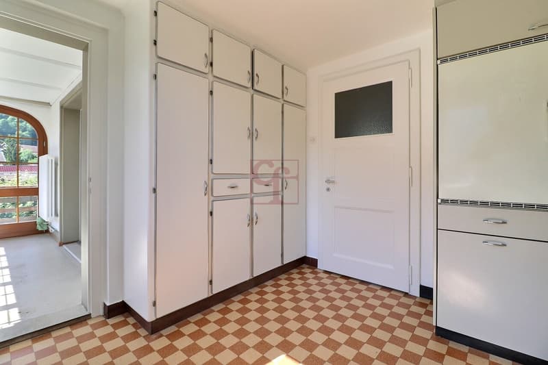 Grand 2.5 pc. (env. 75 m2) avec magnifique jardin arborisé (9)