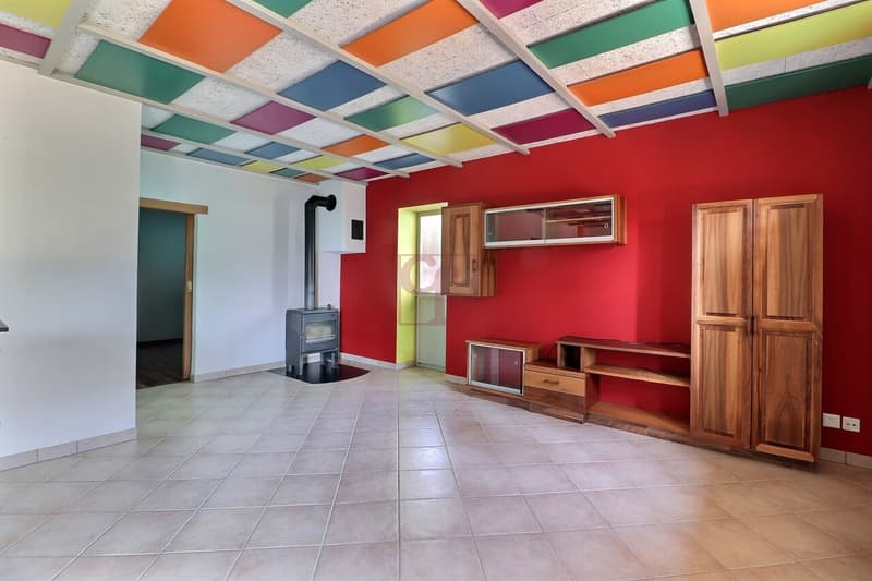 A louer petit chalet de 2.5 pièces grande terrasse (9)
