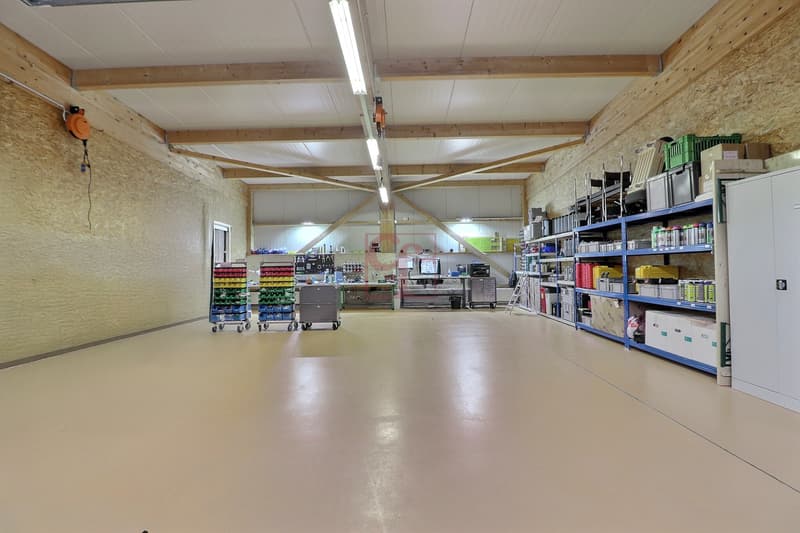 Dépôt-atelier moderne à Enney - Idéalement situé près de Bulle (5)