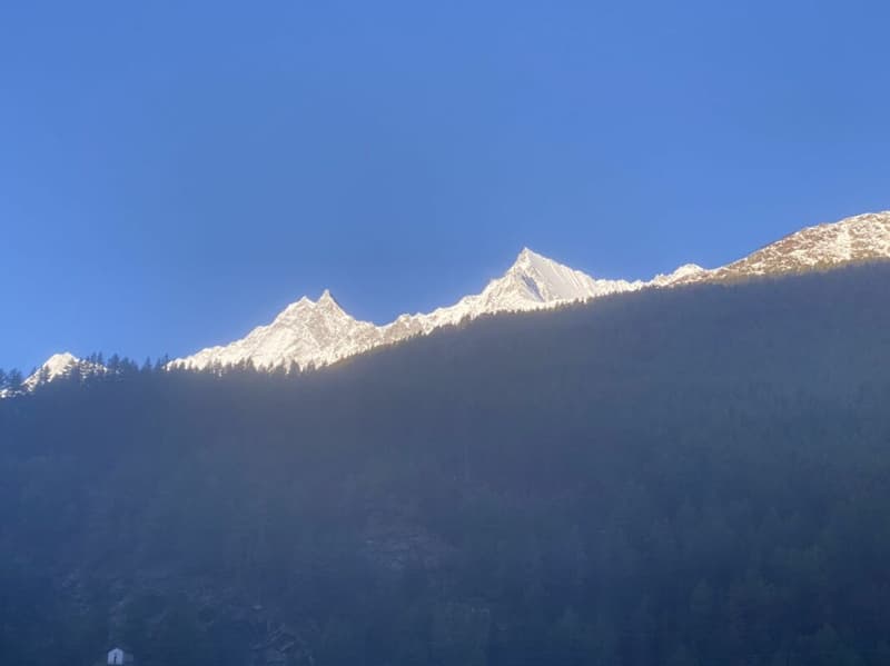 Monte Moro Group House with 93 beds! Unobstructed view of the surrounding mountains. Reserved! (13)