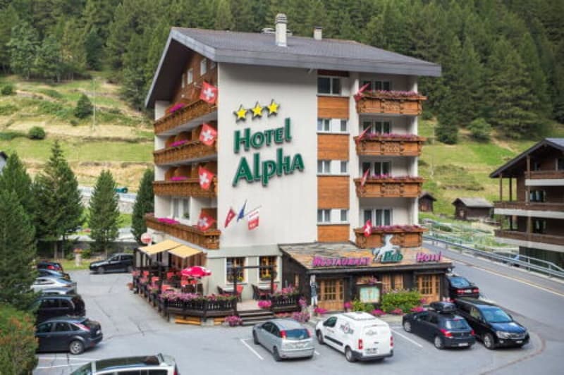 Hotel Alpha, a beautiful 3-star establishment in Saas-Grund (1)