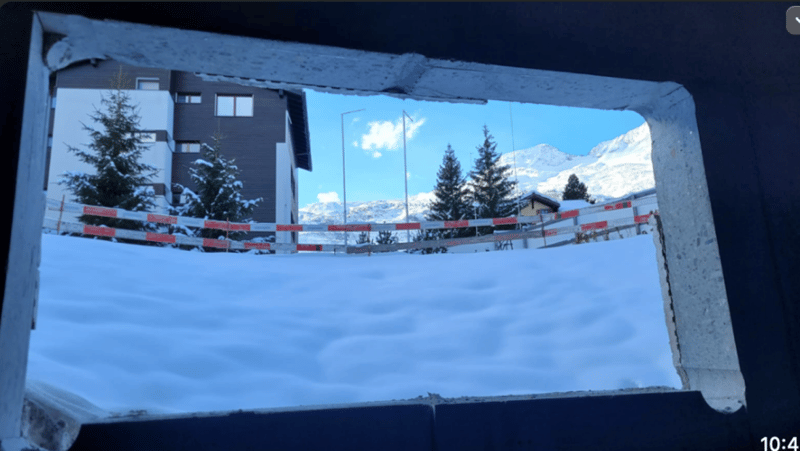 Residence du Glacier in una posizione centrale e tranquilla. T5. La vista da questo appartamento seminterrato è limitata. (6)