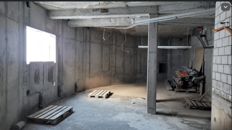 Residence du Glacier in una posizione centrale e tranquilla. T5. La vista da questo appartamento seminterrato è limitata. (8)
